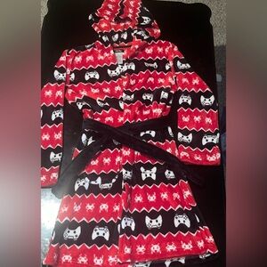 Cuddl Duds Red, Black & White Hooded Fleece Kids Robe with Game Controller Print